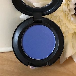 MAC Eye Shadow * Haunting